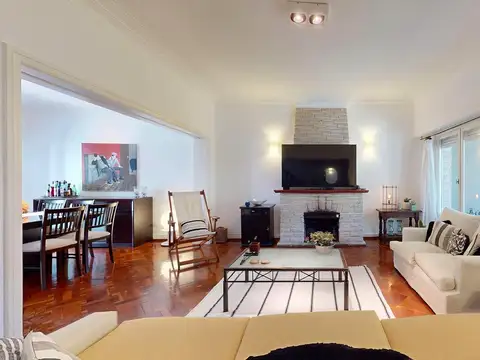 Chalet de 4 amb con dependencia de servicio