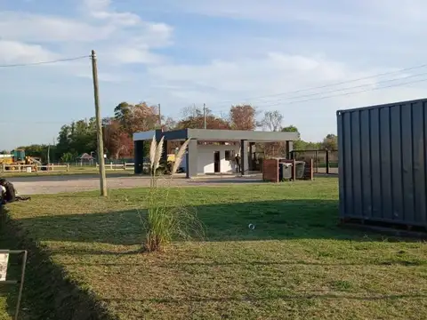 LOTE EN VENTA EN BARRIO LA ARBOLDA DE PILAR, DERQUI