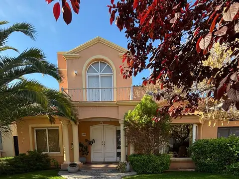 Casa Palmares, 4 Dorm, 4 Baños, 2 Cocheras, Jardín, Piscina, Apta Crédito