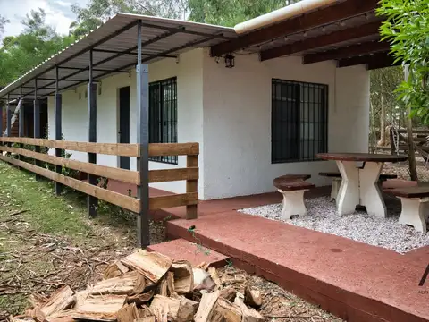 Casa en alquiler c/ cochera en Santa Ana