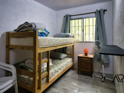 Casa en alquiler c/ cochera en Santa Ana