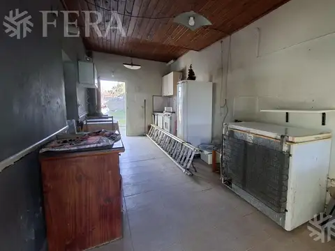 Casa 5 ambientes con 2 baños