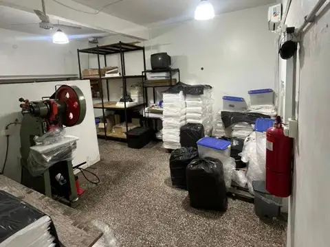 Local en Alquiler en Avellaneda, $ 650.000