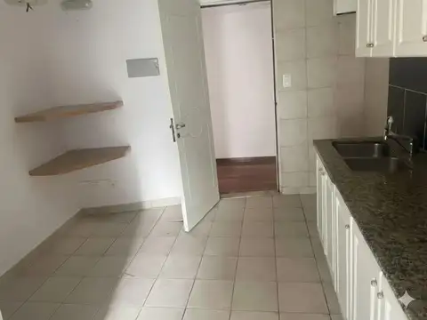 Montevideo 2448 , Piso 2