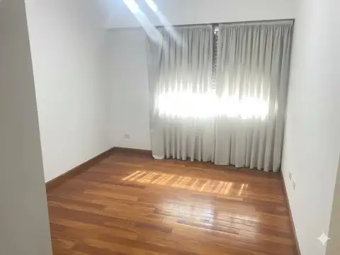 Departamento 5 ambientes con 2 baños