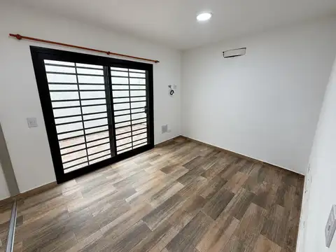 Departamento en Alquiler en Avellaneda con doble patio propio