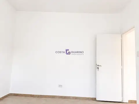 Depto Tipo Casa 2 ambientes con 1 baño