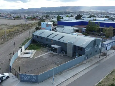 Galpón Comercial en Alquiler