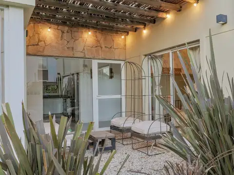 CASA 5 AMBIENTES EN 1 PLANTA EN HARAS SANTA MARIA