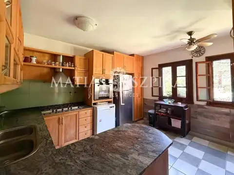 Casa 7 ambientes con 4 baños