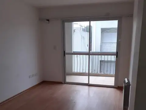 Departamento en Venta en Adrogue, USD 300.000