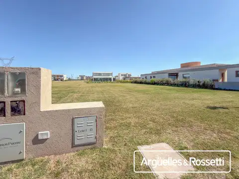 Avenida San José de Calasanz  al 9500