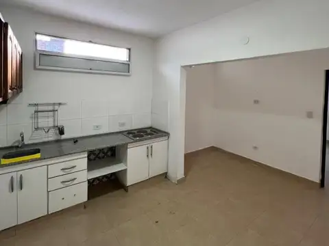 Depto Tipo Casa en Alquiler en Jose Leon Suarez, $ 420.000