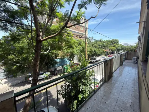 CESAR DIAZ al 4600