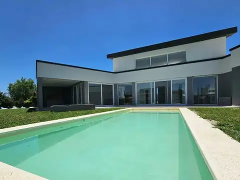 Casa  en Venta en El Cantón Golf, El Cantón, Escobar