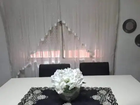 Departamento 6 ambientes con 3 baños