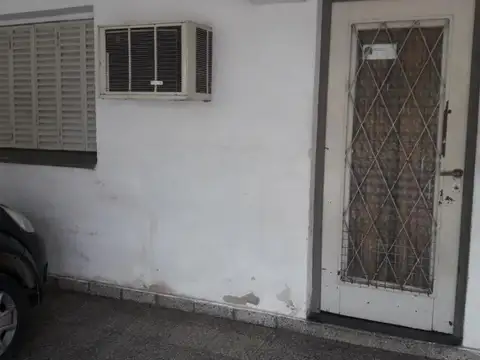 PROPIEDAD EN VENTA A RECICLAR EN BARRIO ROMA