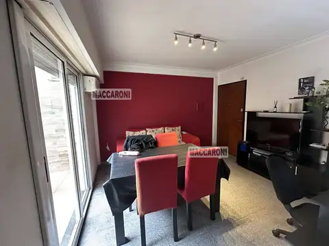 Depto Tipo Casa en Venta de 3 ambientes