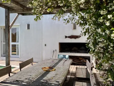 Casa en Alquiler en Villanueva, USD 9.000