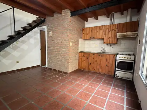 Depto Tipo Casa en Alquiler en Macrocentro, $ 470.000