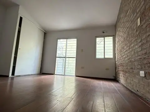 Depto Tipo Casa en Alquiler al Este