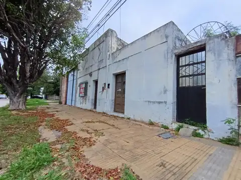 Terreno 10 x 27 con casa a reciclar o demoler macro centro