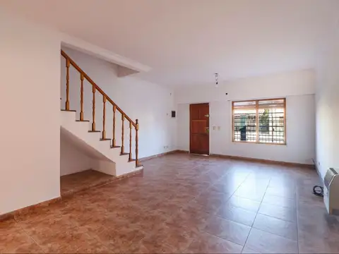 Depto Tipo Casa en Venta en Villa Adelina, USD 199.000