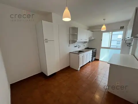 Departamento en Alquiler con 1 cocheras