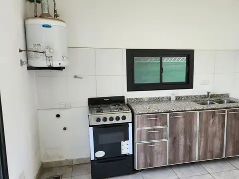 Casa 3 ambientes con 2 baños