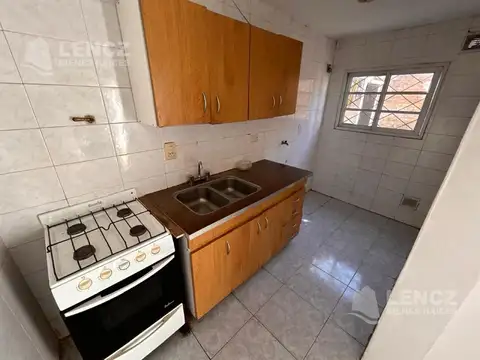 Depto Tipo Casa en Alquiler en Quilmes, $ 400.000