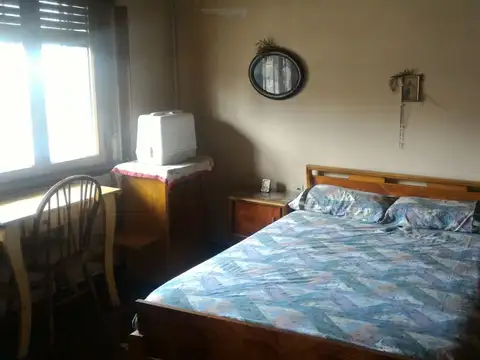 Casa 2 ambientes con 1 baño