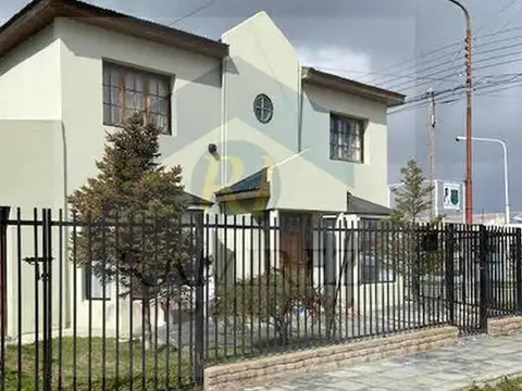 CASA EN VENTA - SANTA CRUZ - RIO GALLEGOS - NUESTRA SEÑORA DE FATIMA Y ENTRE RIOS