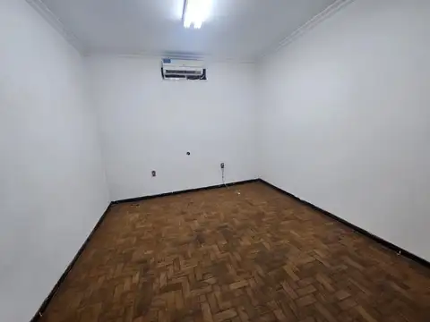 Casa 3 ambientes con patio y terraza en Quilmes