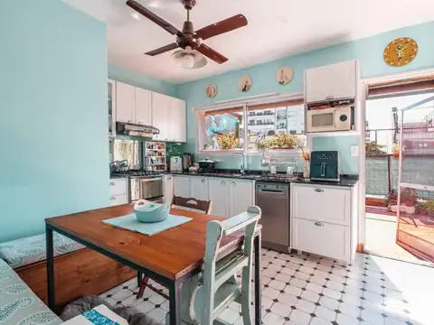 Departamento 4 ambientes con 2 baños