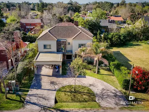 Casa en Venta de 5 dormitorios