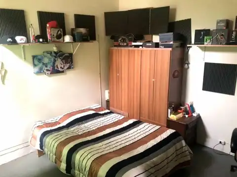 Casa 5 ambientes con 1 baño