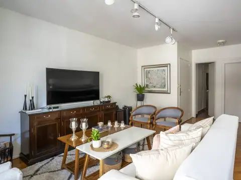 Arenales 2000, Piso 6