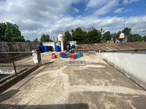 Galpon en Venta 38  mts Fondo