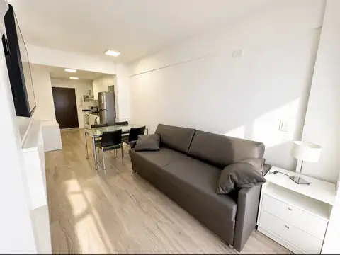 Esmeralda 800, Piso 9