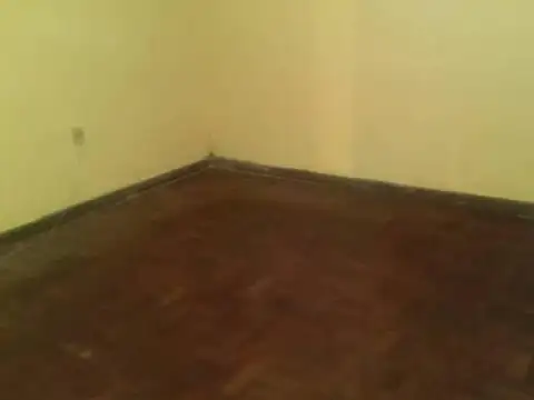 Depto Tipo Casa en Venta en Saavedra, USD 90.000