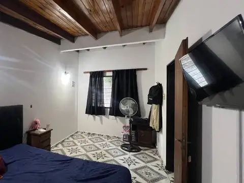 Depto Tipo Casa en Venta en Los Hornos, USD 35.000