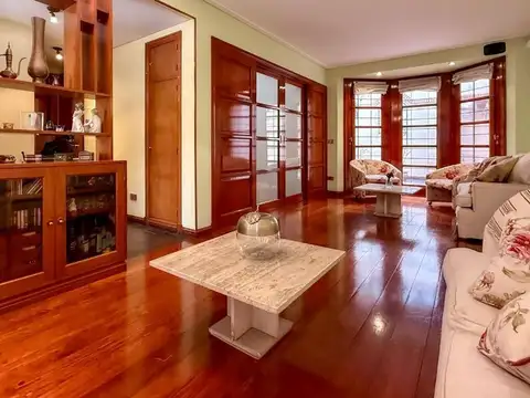 VENTA  5 AMBIENTES DOBLE COCHERA WILDE  UNICO