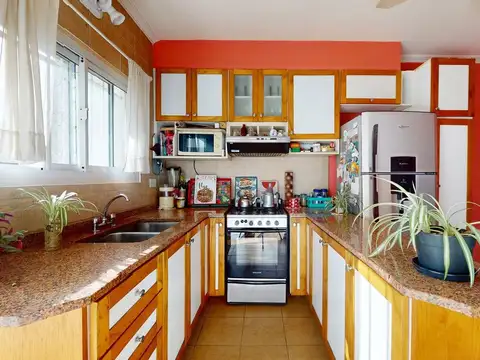 Depto Tipo Casa en Venta 27 años