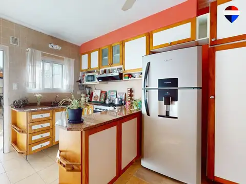 Depto Tipo Casa en Venta con 1 cocheras