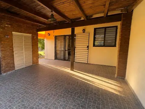 Casa en Venta con 1 cochera
