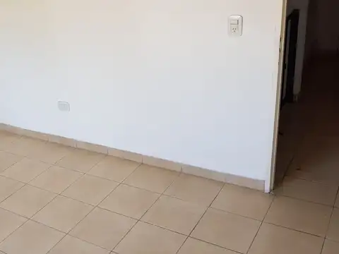 Depto Tipo Casa en Venta en San Antonio De Padua, USD 90.000