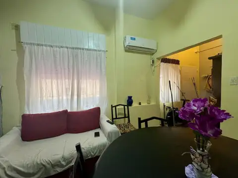 Depto Tipo Casa 4 ambientes con 1 baño