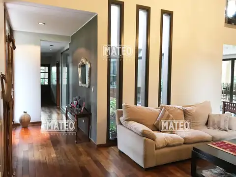 EXCELENTE UBICACIÓN