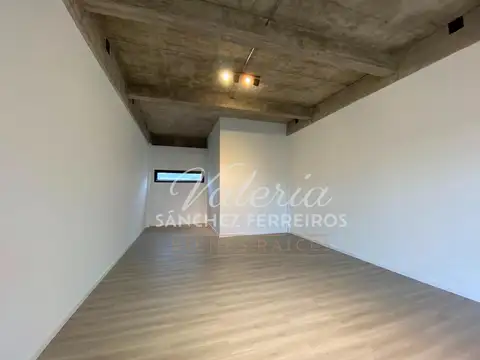 Local en Alquiler en Guillermo E Hudson, USD 1.000