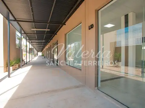 Local en Alquiler en Guillermo E Hudson, USD 1.000